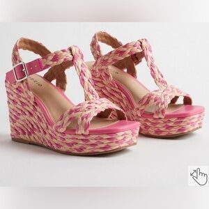 Torrid pink t-strap platform raffia wedges nwt size 9.5ww